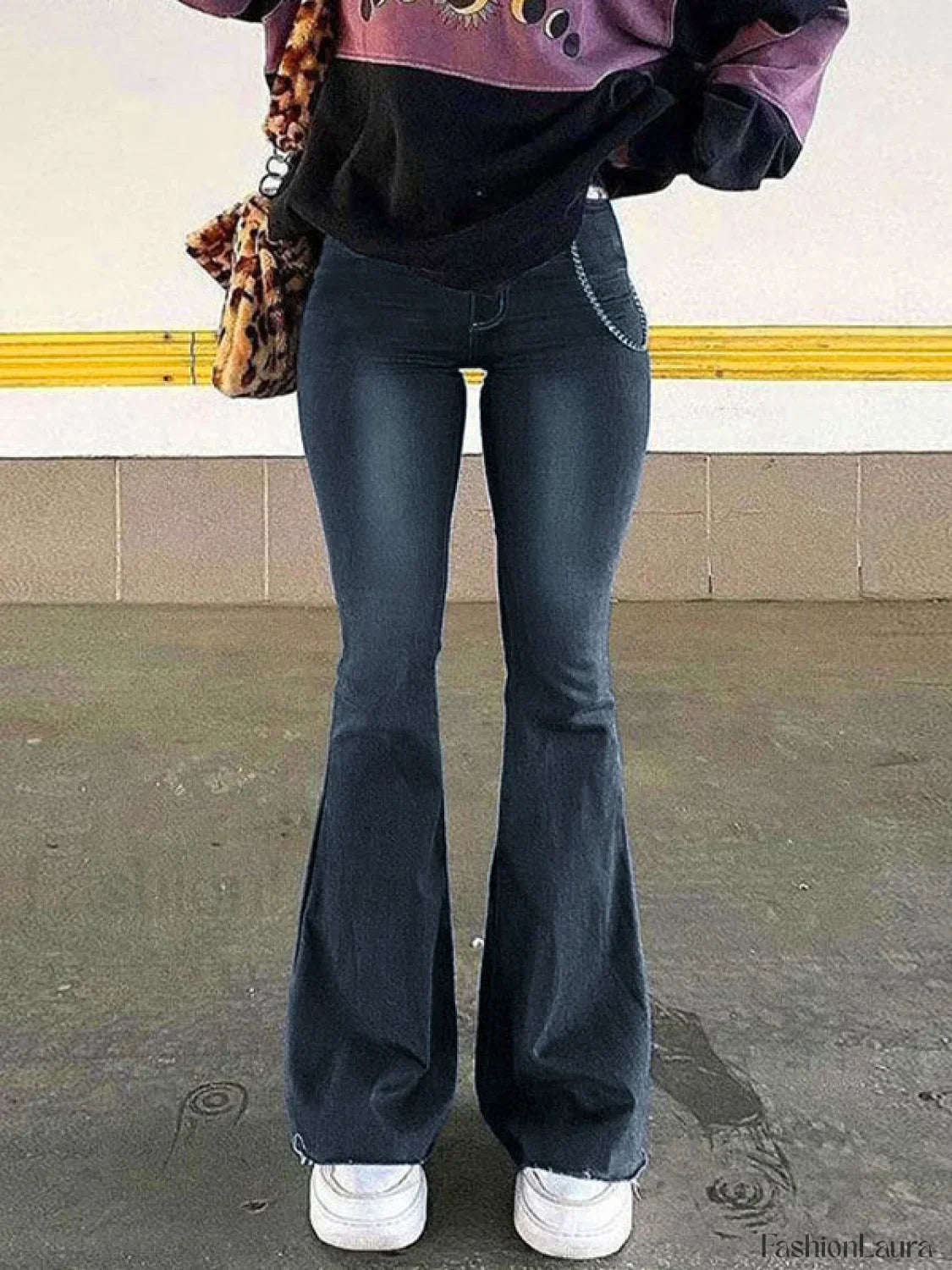 Washed Stretch Low Waist Flare Jeans